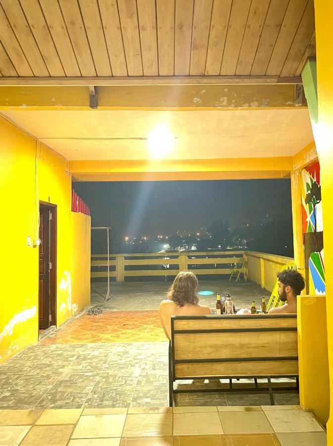 Over The Moon Hostel بان هواياكساي المظهر الخارجي الصورة